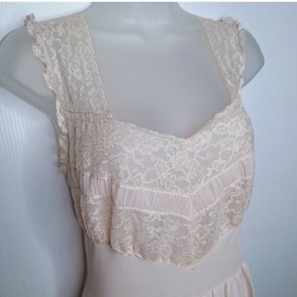 Vintage 60s Radcliffe Long Maxi Nightgown Nylon 38 M/L Lace Coquette Romantic - Picture 3 of 11
